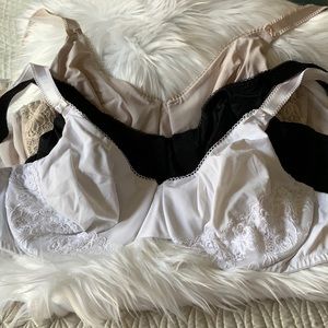 OLGA 3 Luxury Lift Full Figure Underwire Bras.  Black, White & Nude 40DD